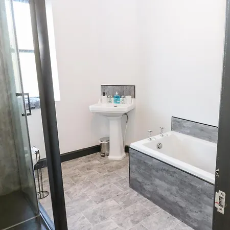 Lowther Penthouse